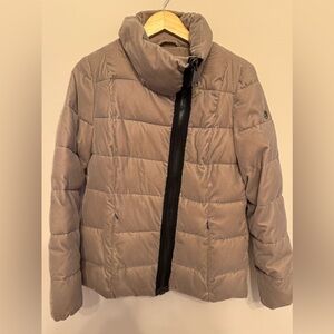 Calvin Klein/ Outerwear/ Jacket/ Small Size